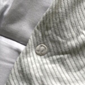 Lululemon racerback running shirt in white and grey size 6